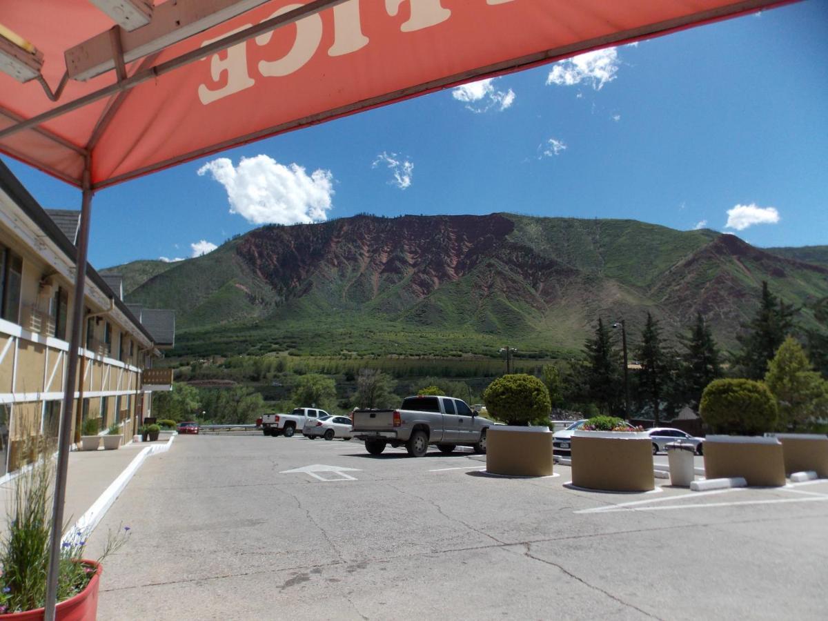 Adventure Inn - Glenwood Springs Bagian luar foto