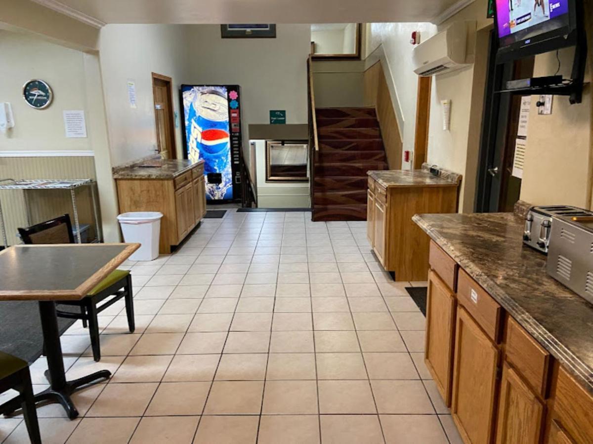 Adventure Inn - Glenwood Springs Bagian luar foto