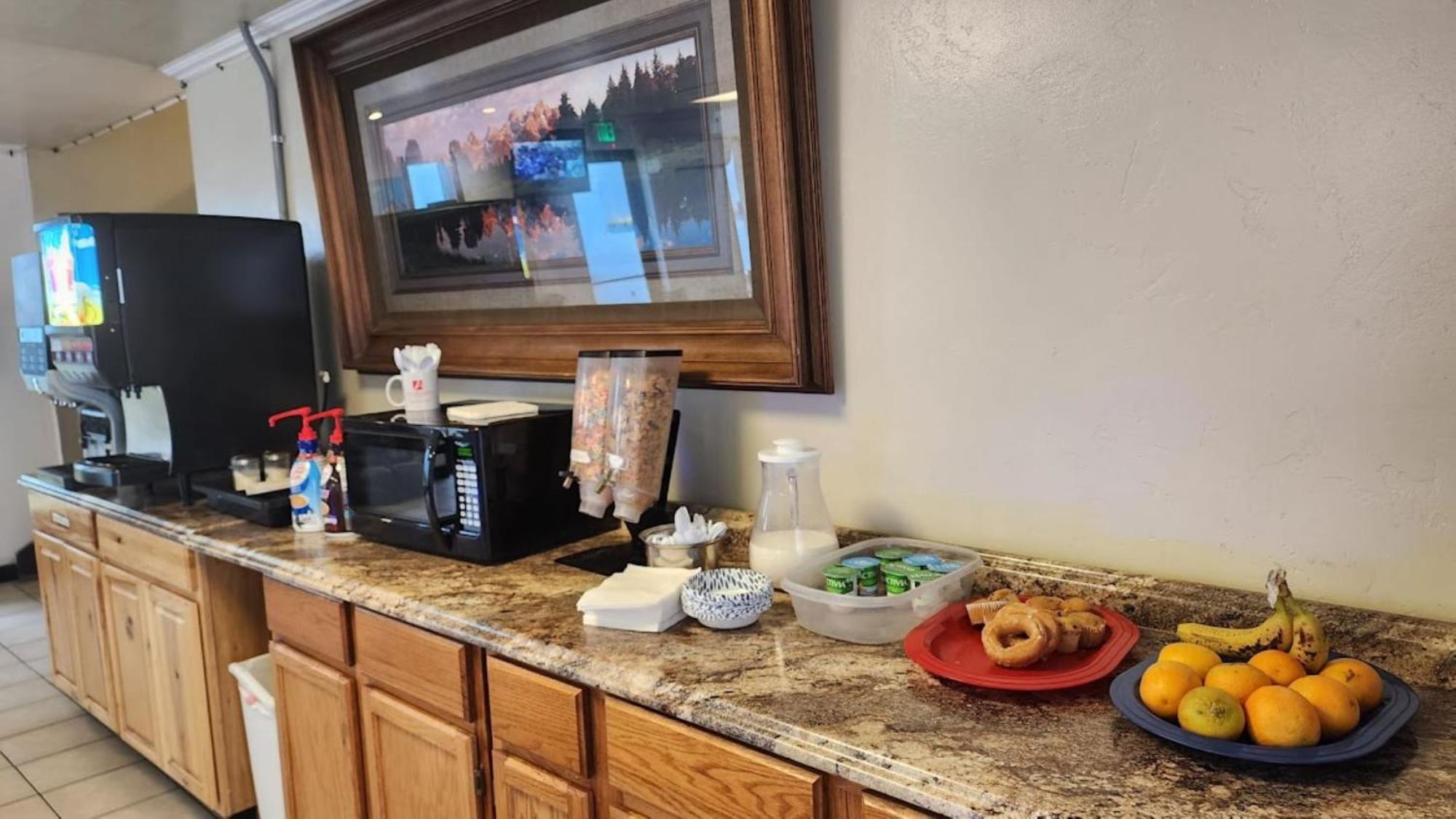 Adventure Inn - Glenwood Springs Bagian luar foto