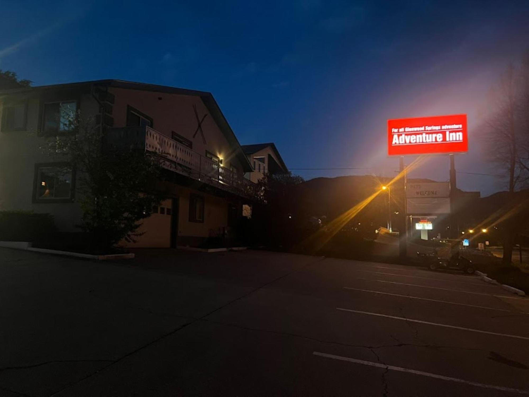 Adventure Inn - Glenwood Springs Bagian luar foto